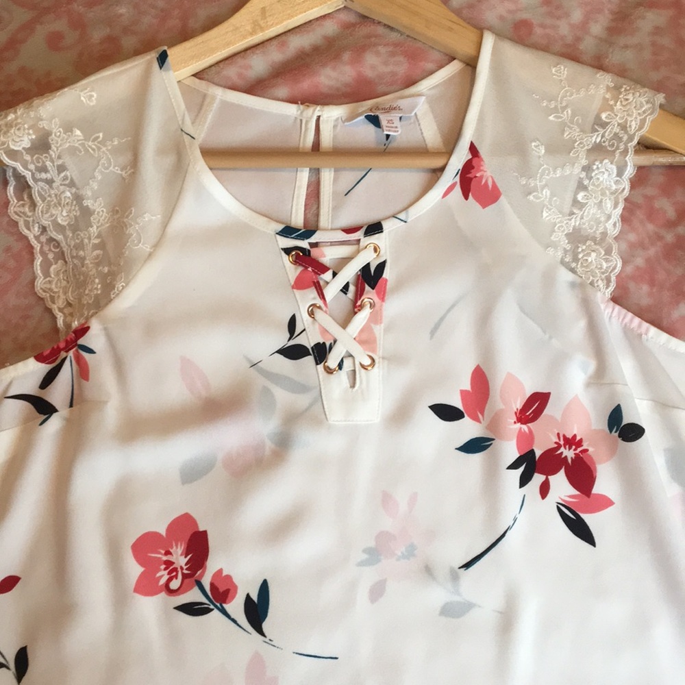 Candies floral blouse